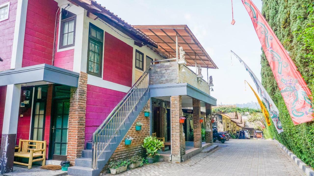 Oyo 1488 Hotel Cemara Asri Lembang Ngoại thất bức ảnh