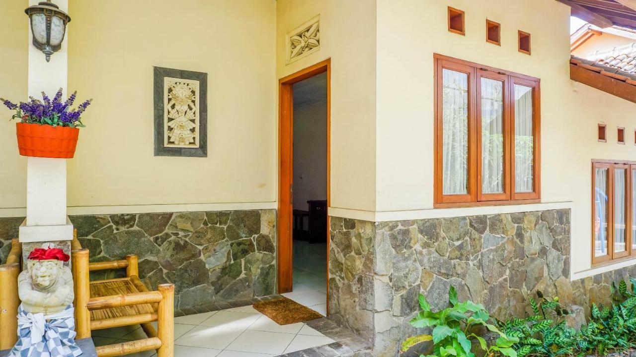 Oyo 1488 Hotel Cemara Asri Lembang Ngoại thất bức ảnh