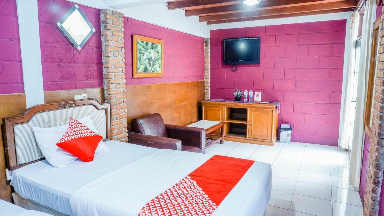 Oyo 1488 Hotel Cemara Asri Lembang Ngoại thất bức ảnh
