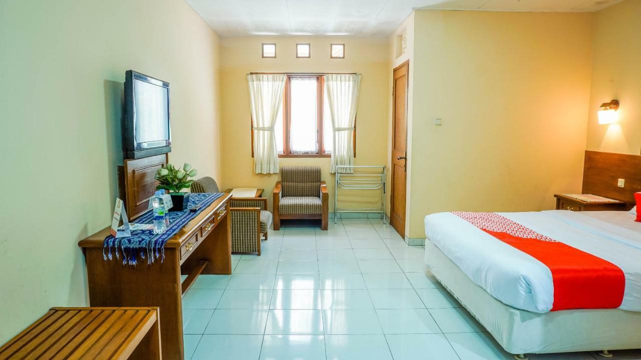 Oyo 1488 Hotel Cemara Asri Lembang Ngoại thất bức ảnh